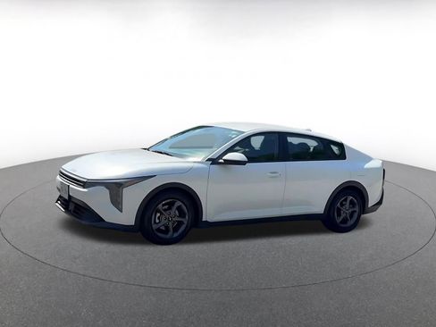 Used 2025 Kia K4 FWD image 8
