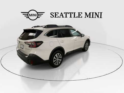 Used 2020 Subaru Outback image 11