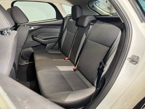Used 2014 Ford Focus SE FWD image 26