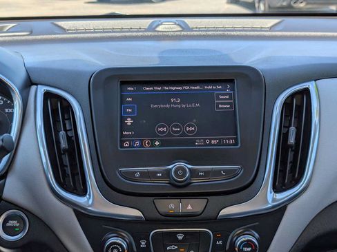 Used 2024 Chevrolet Equinox LS w/ Driver Confidence II Package AWD/4WD image 19