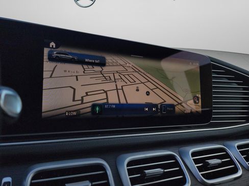 New 2026 Mercedes-Benz GLS 450 4MATIC image 37