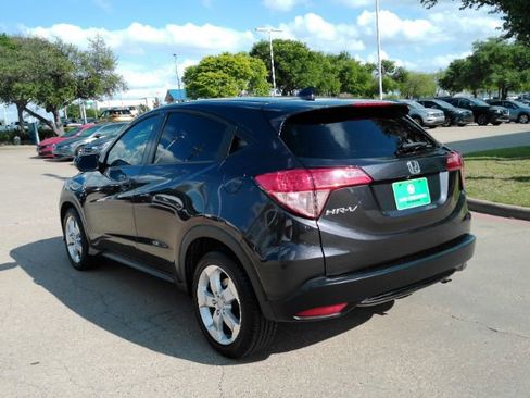 Used 2016 Honda HR-V EX image 9