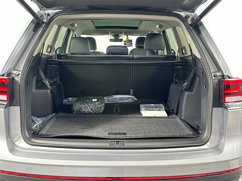 New 2026 Volkswagen Atlas SE image 16