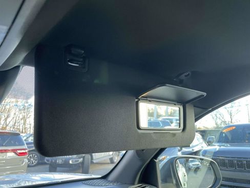 Used 2024 Toyota Tacoma TRD Off-Road image 37