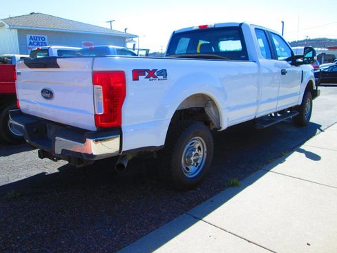 Used 2019 Ford F250 XL w/ XL Value Package AWD/4WD image 4
