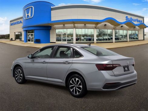 Used 2024 Volkswagen Jetta S image 6