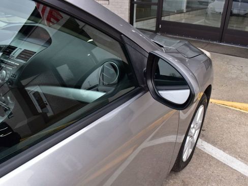 Used 2011 MAZDA MAZDA3 i Touring image 38