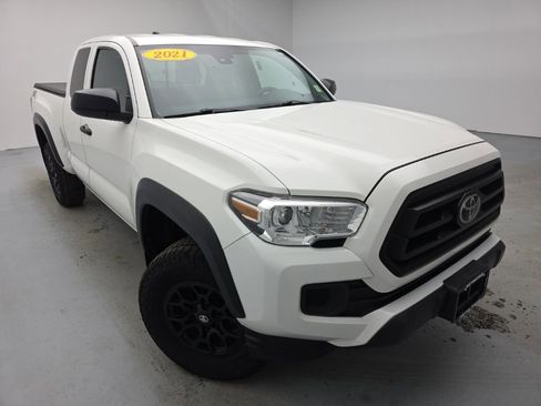 Used 2021 Toyota Tacoma SR w/ SX Package image 3