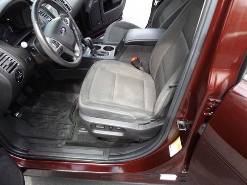 Used 2018 Ford Flex SEL image 12