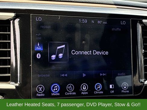 Used 2017 Chrysler Pacifica Touring-L FWD image 34