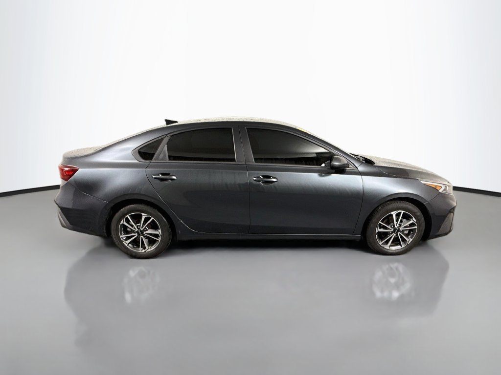 Used 2023 Kia Forte LXS FWD image 8