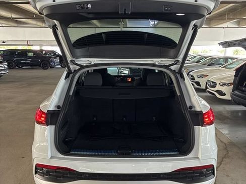 Used 2025 Audi Q5 Premium Plus w/ Premium Plus AWD/4WD image 42