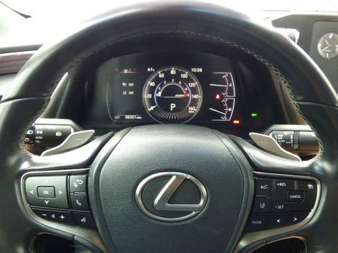 Used 2019 Lexus ES 350 w/ Premium Package FWD image 32