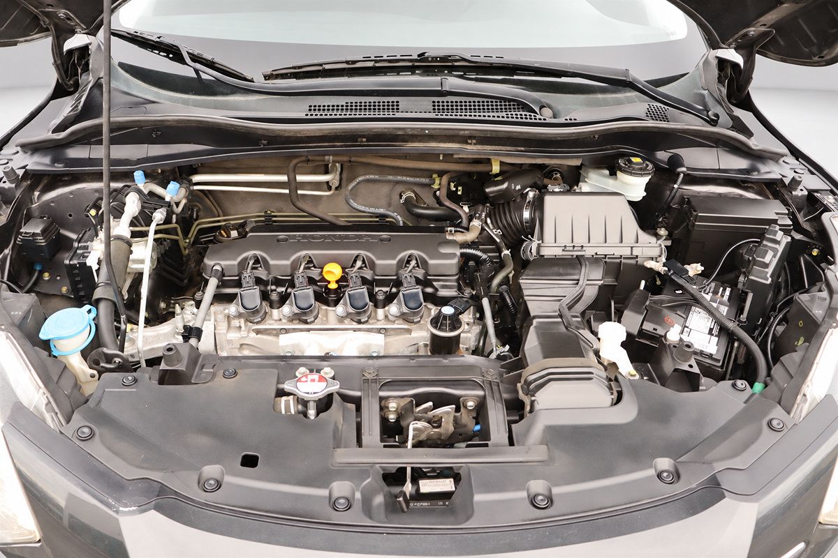 Used 2018 Honda HR-V EX image 40