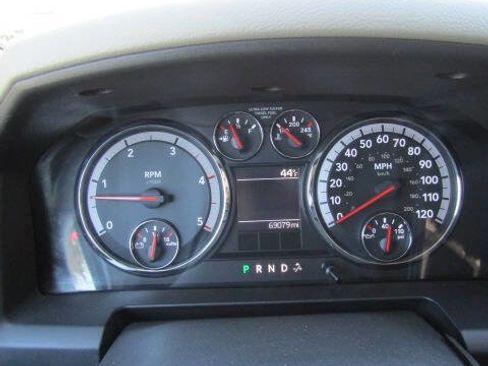 Used 2011 RAM 2500 ST w/ ST Popular Equipment Group AWD/4WD image 11