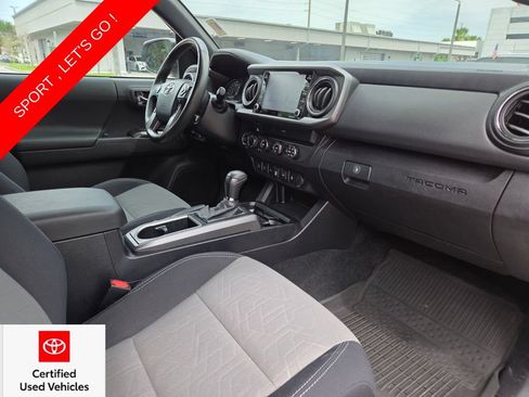 Used 2020 Toyota Tacoma TRD Sport w/ Technology Package AWD/4WD image 13