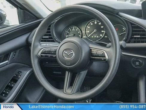 Used 2025 MAZDA MAZDA3 s FWD image 23