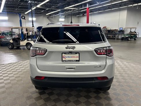 Used 2024 Jeep Compass Latitude AWD/4WD image 10