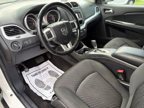 Used 2018 Dodge Journey SE w/ Popular Equipment Group FWD image 18