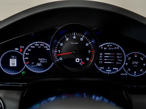 Used 2022 Porsche Cayenne S image 43