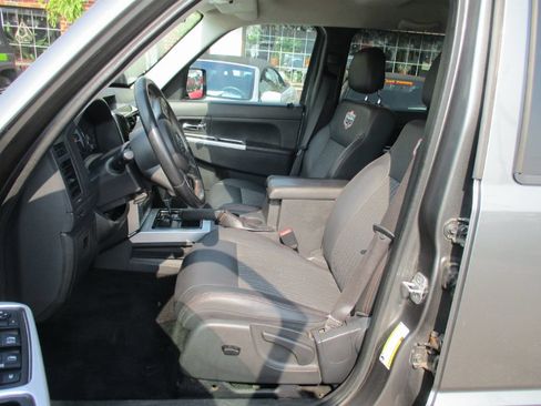 Used 2012 Jeep Liberty Arctic AWD/4WD image 7