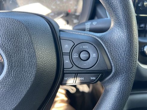 Used 2023 Toyota Corolla LE image 54