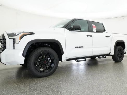 New 2026 Toyota Tundra SR5 AWD/4WD image 17