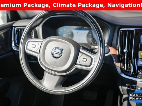 Used 2022 Volvo S60 B5 Momentum image 14