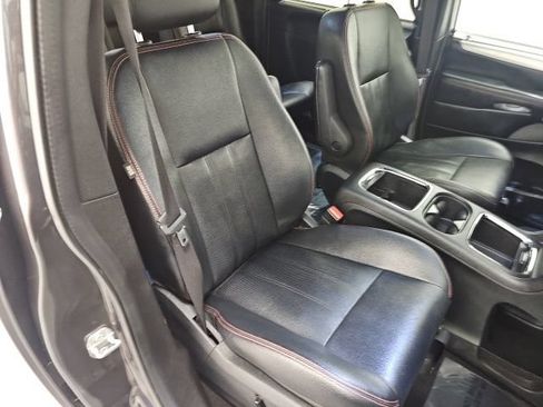 Used 2020 Dodge Grand Caravan GT FWD image 37
