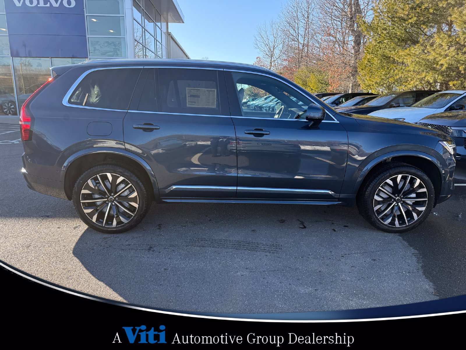 Used 2026 Volvo XC90 B5 Plus w/ Protection Package Premier AWD/4WD image 9