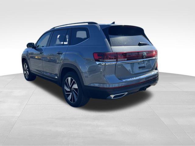 Used 2024 Volkswagen Atlas SE AWD/4WD image 4