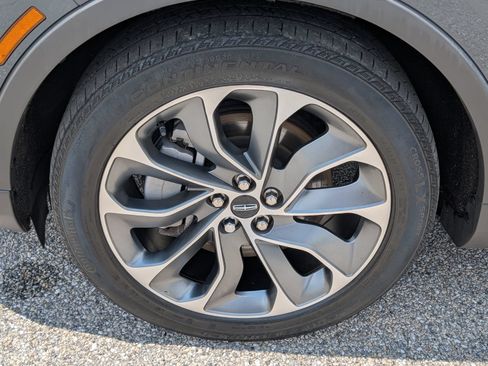 Used 2022 Lincoln Nautilus Reserve AWD/4WD image 10