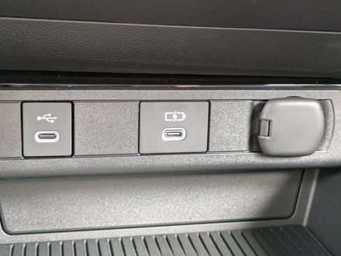 New 2026 Toyota Prius Plug-In Hybrid image 21