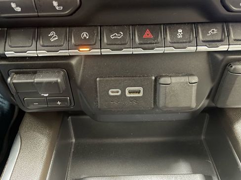 Used 2020 Chevrolet Silverado 1500 RST w/ All-Star Edition image 22