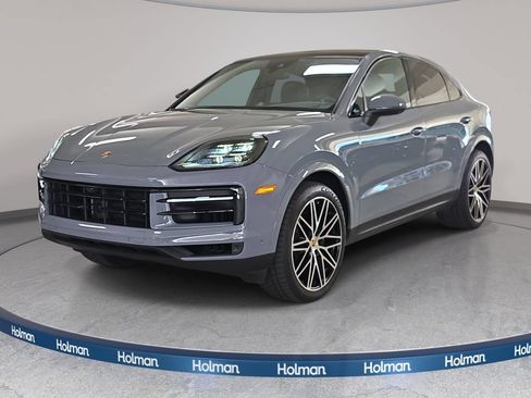 Used 2024 Porsche Cayenne Coupe AWD/4WD image 1