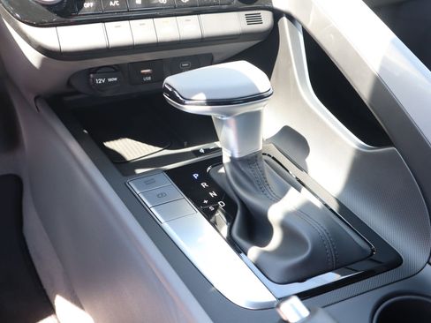 New 2025 Hyundai Elantra Sport image 15