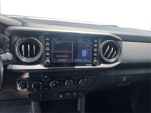 Used 2020 Toyota Tacoma TRD Off-Road image 13