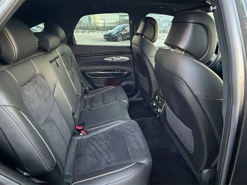 Used 2022 Genesis GV70 3.5T Sport w/ Sport Prestige Package image 45