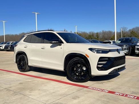 New 2026 Volkswagen Tiguan SE R-Line image 5