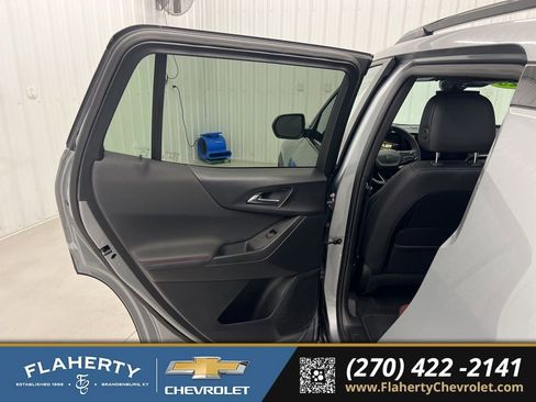 Used 2025 Chevrolet Equinox RS w/ Safety and Technology Package FWD image 10