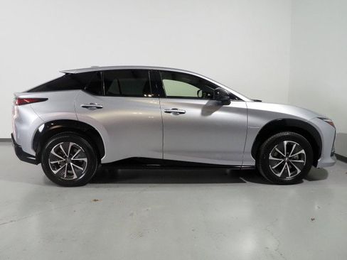 Used 2023 Lexus RZ 450e Premium w/ Technology Package image 5