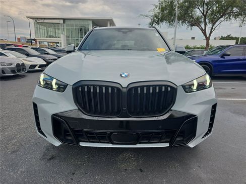 Used 2024 BMW X5 sDrive40i w/ M Sport Package RWD image 2