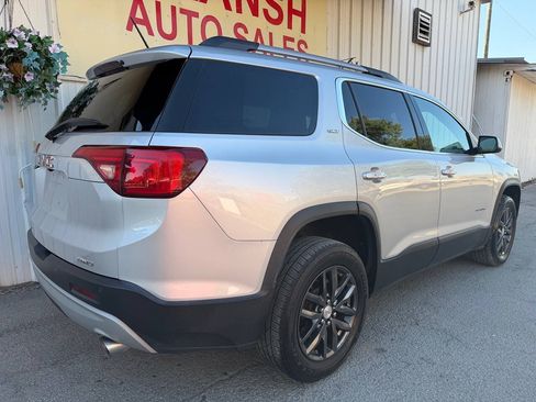 Used 2019 GMC Acadia SLT AWD/4WD image 4