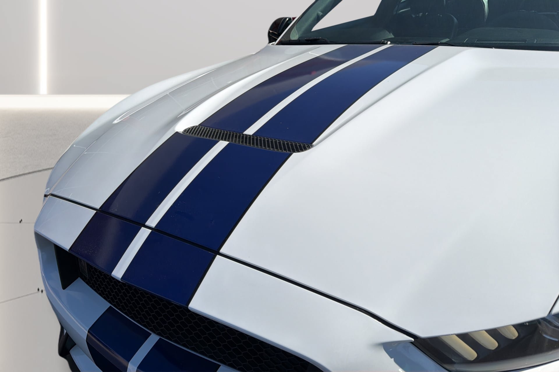 Used 2016 Ford Mustang Shelby GT350 w/ Technology Package RWD image 38