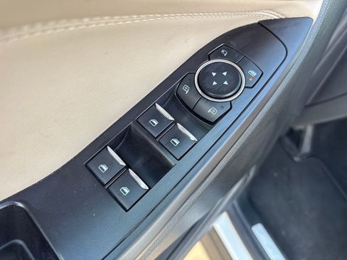 Used 2020 Ford Explorer Limited w/ Class III Trailer Tow Package image 18