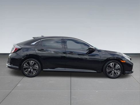 Used 2018 Honda Civic EX image 7