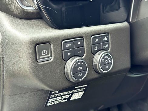 Used 2023 Chevrolet Silverado 1500 LTZ w/ LTZ Convenience Package II AWD/4WD image 13