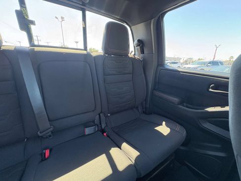 Used 2026 Nissan Frontier PRO-4X AWD/4WD image 37