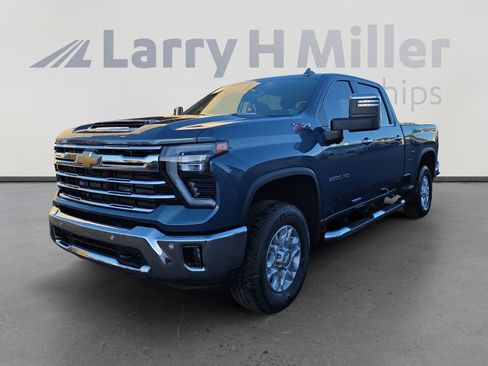 New 2026 Chevrolet Silverado 3500 LTZ w/ LTZ Premium Package image 1