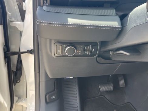 New 2025 Ford Mustang Mach-E Premium image 12